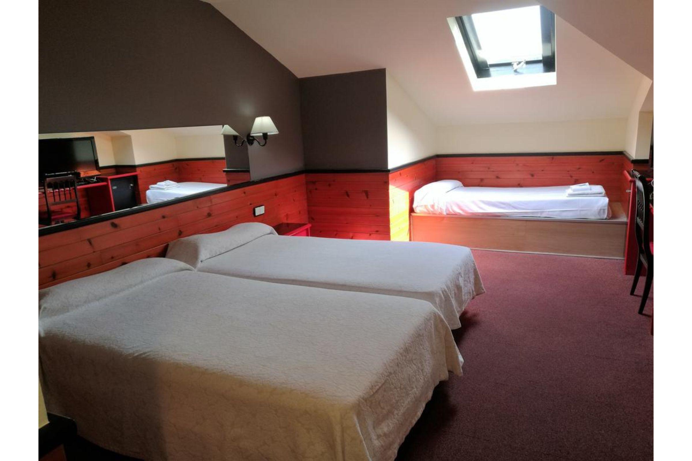 Hotel City House Las Lomas 奥维耶多 外观 照片